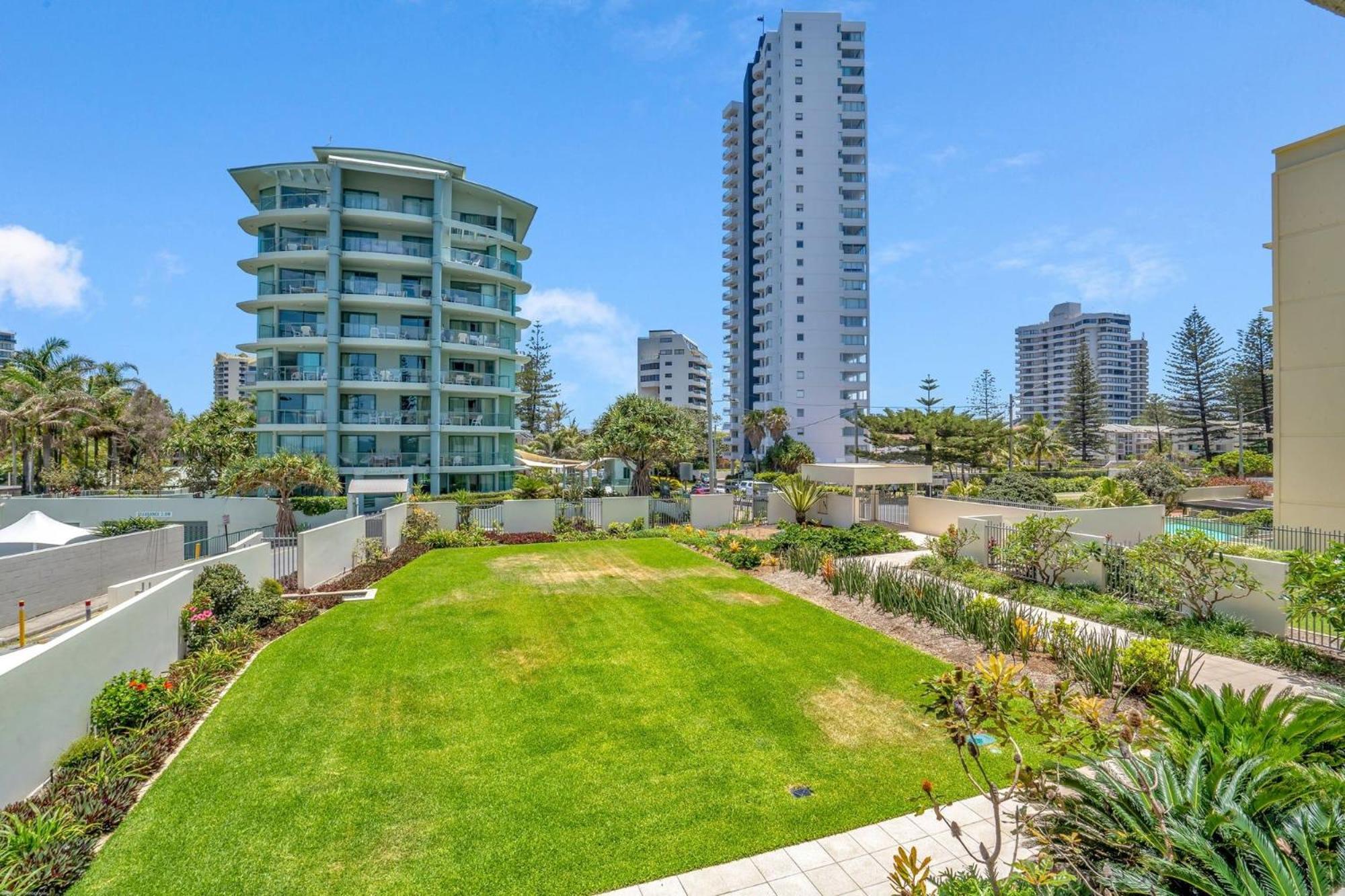 Dorchester On The Beach Gold Coast Bagian luar foto